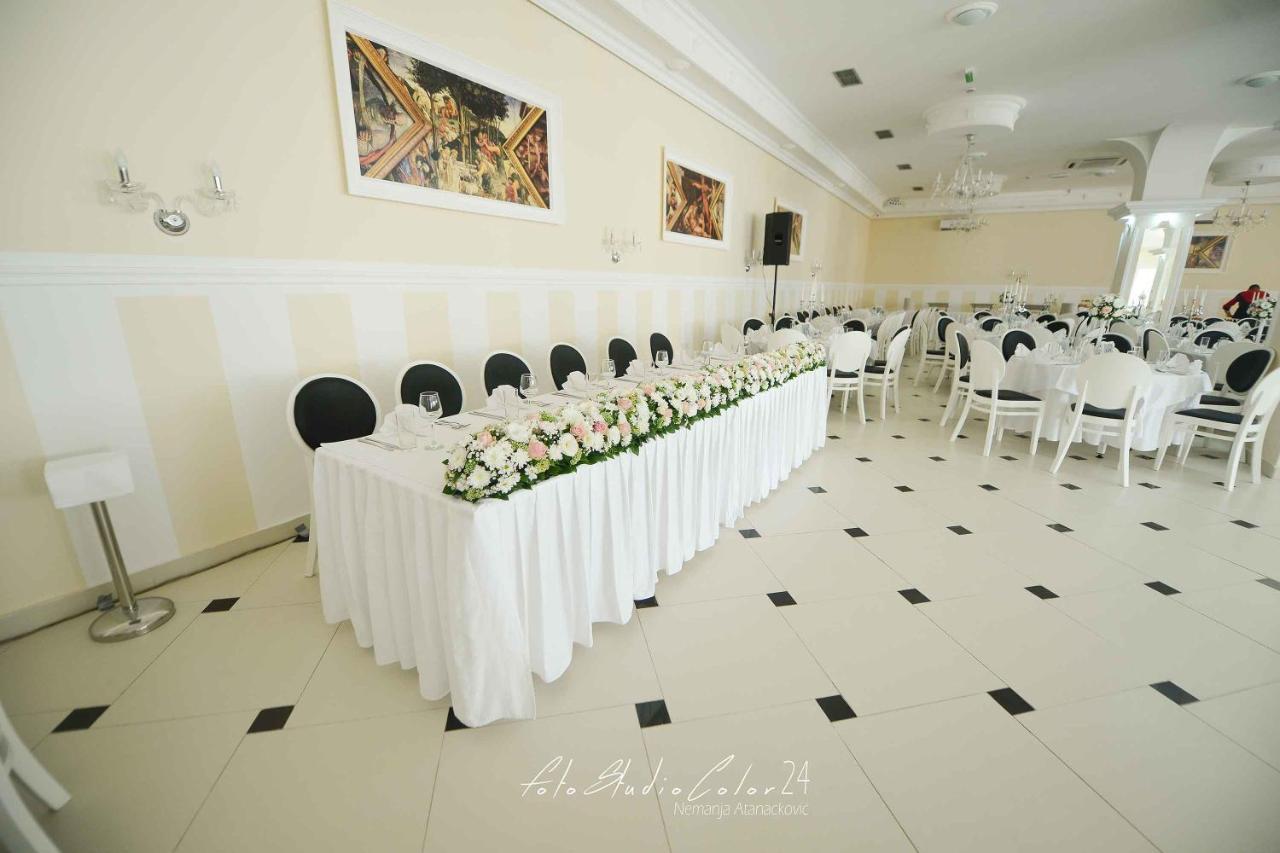 Villa Palace Novi Sad Eksteriør bilde